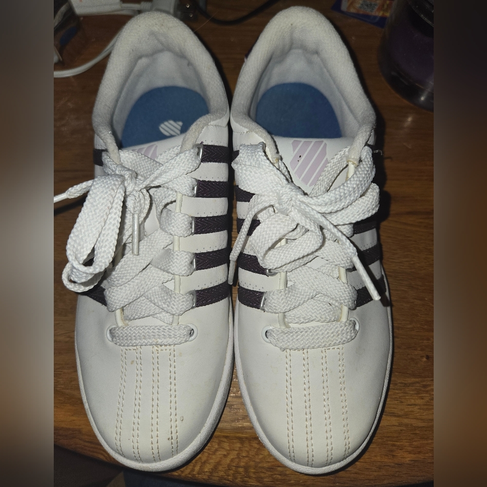 KSwiss Purple and White Size 6 1/2 READ